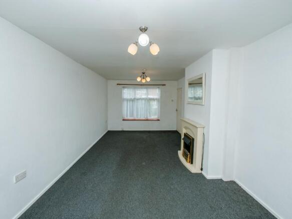 Churchill Avenue, Churchtown, Southport, Merseyside, PR9 9PX photo 4