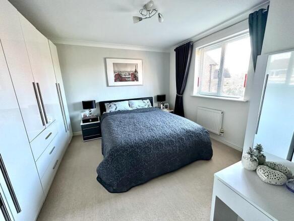 4 bed Detached for sale Image 11