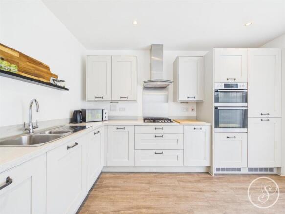 3 bed Detached for sale Image 7