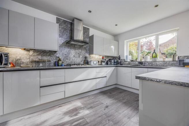 Highlands Road, Fareham-PorticoMarketing-Nexa-27.j
