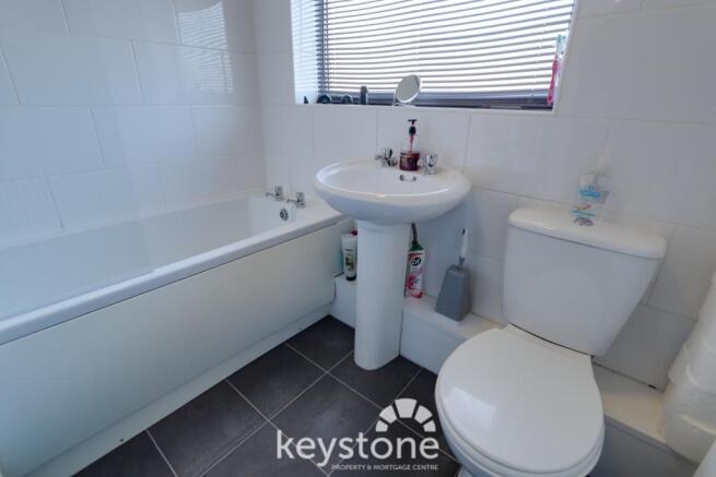 8 Bodnant Grove-6