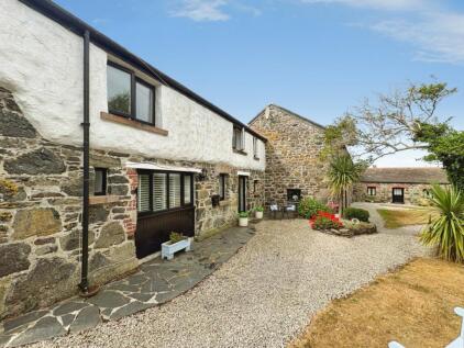 Mullion, Well Presented one bedroom ground floor flat