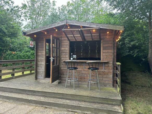 SUMMER HOUSE