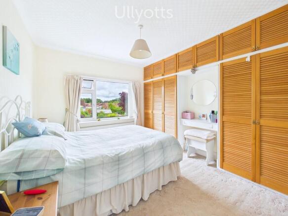 4 bed Semi-Detached for sale Image 8