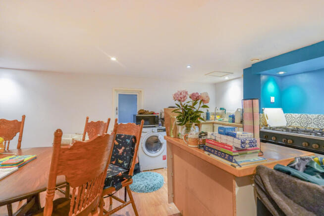 3 bed Terraced for sale Image 5