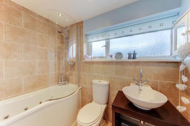Bathroom / WC