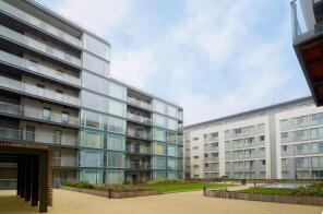614, Cardinal Building Highpoint Village, Station Approach, Hayes UB3 4FE