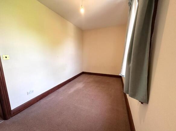3 bed Terraced to rent Image 9