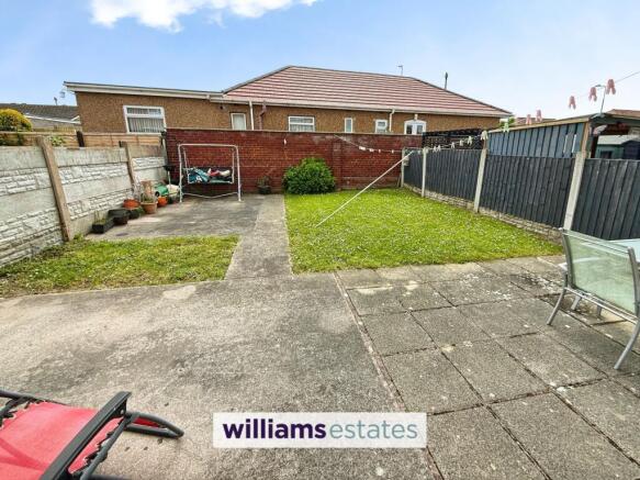 Holland Park Drive, Rhyl, LL18 photo 4