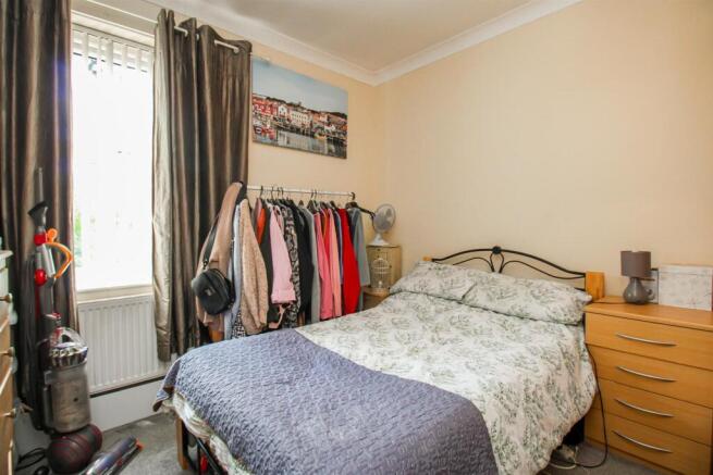 3 bed Terraced for sale Image 10