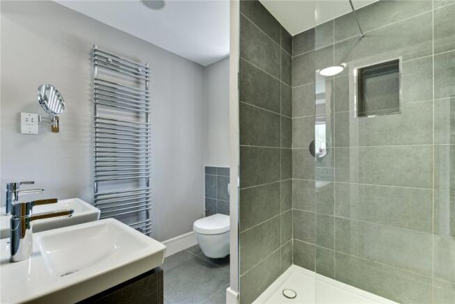 Master En-Suite