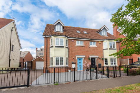 Guardian Avenue, North Stifford, Grays, RM16 5US