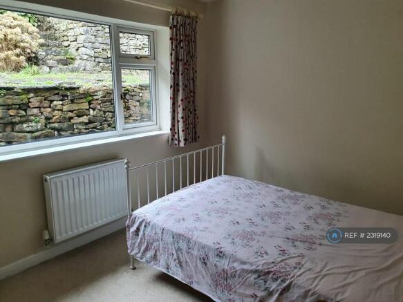 Middle Bedroom