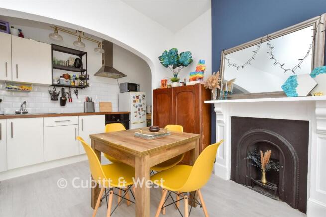 Living Room / Kitchen