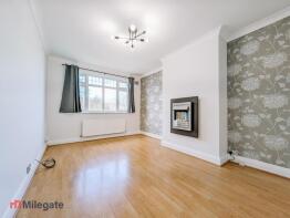 17a, Epsom Road, Morden SM4 5PN