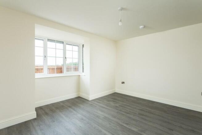 3 bed Semi-Detached to rent Image 6