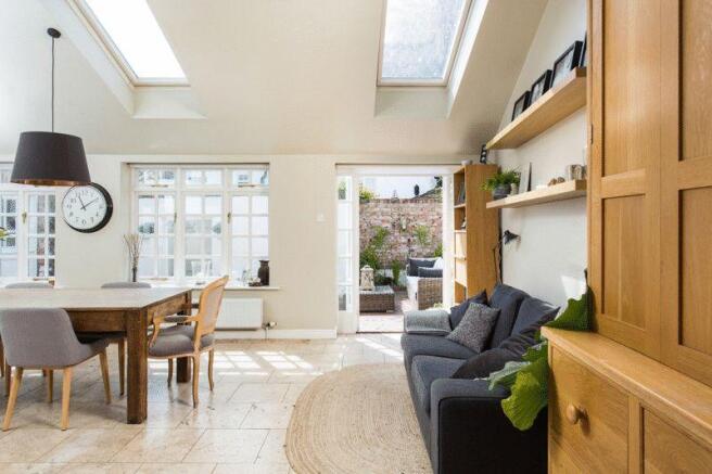 Kitchen/dining...