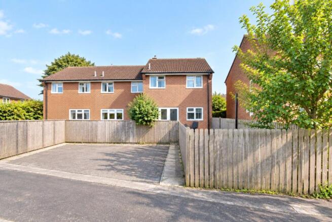 2-bed terraced on Knotto Bottom Way, Northallerton, North Yorkshire, DL6, £130,000