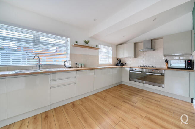 9abd07a4-6442-476...