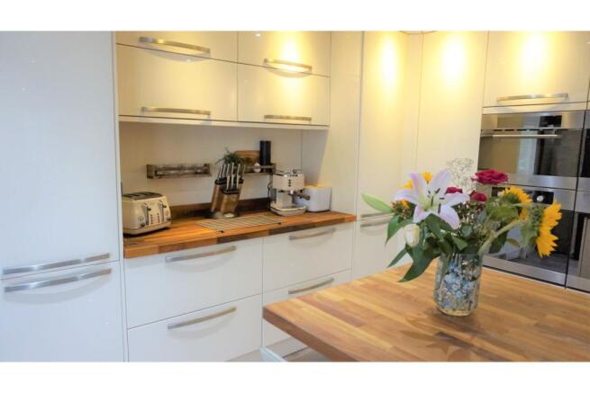 Kitchen/Breakfast