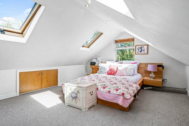 Bedroom 1 (Double)