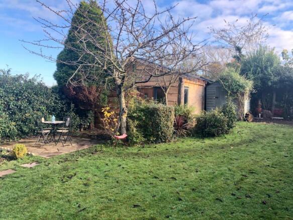 Garden & Workshop