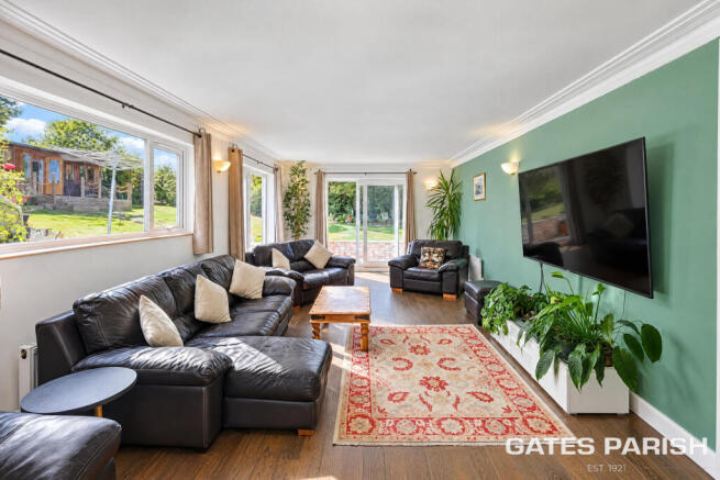 The Glade, Upminster, RM14 photo 4
