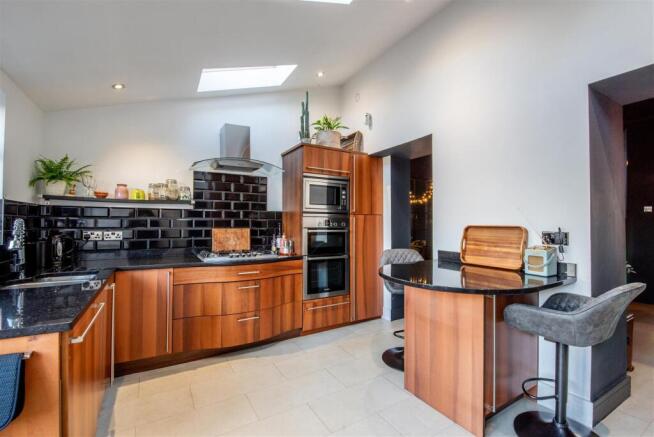 Kitchen/Breakfast Room