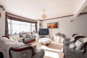 62, Lakenheath, Southgate N14 4RP