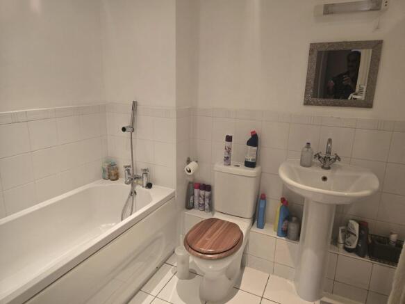 Photo 3