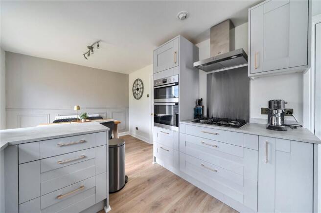 3 bed Semi-Detached for sale Image 9