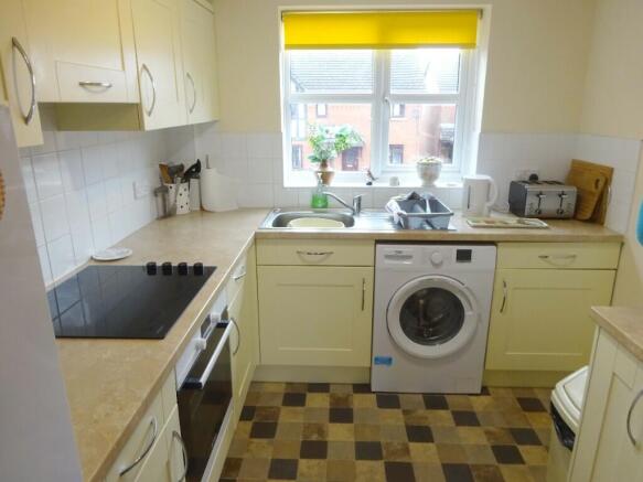 Kittiwake Close, Thornton-Cleveleys, Lancashire, FY5 photo 5