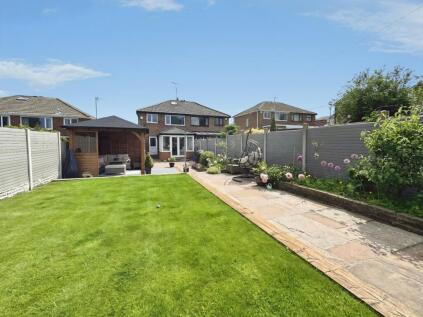 Ashbourne Way, Cleckheaton, BD19