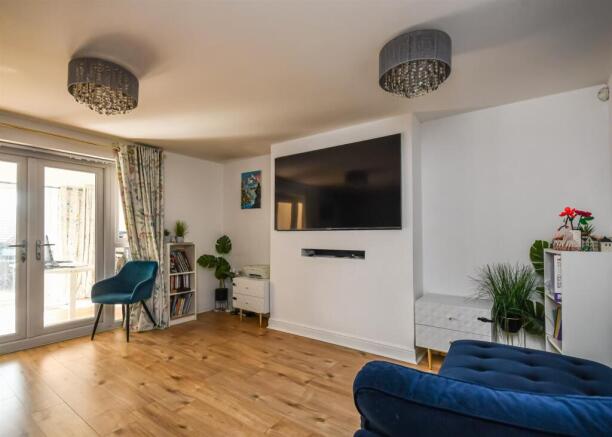 10 Goodwood Drive-13.jpg