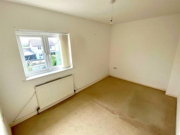 15 Dale Close Bedroom 1