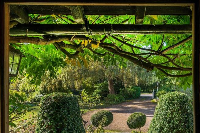house. estate agent Rudgwick garden