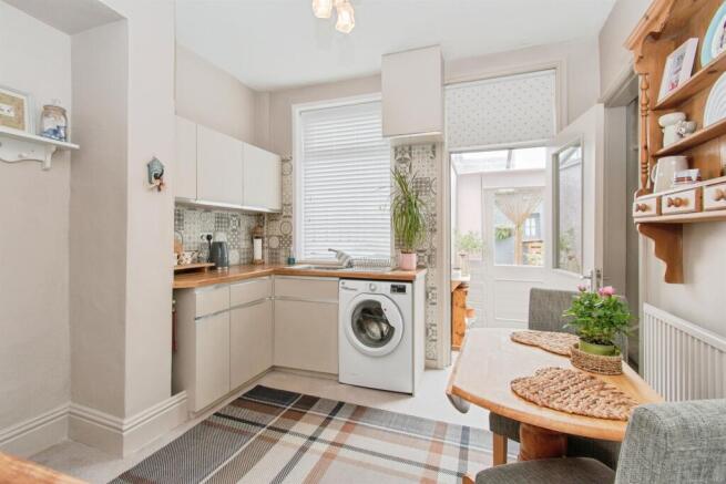 2 bed End of Terrace for sale Image 6