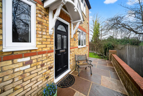 Eastbrook Road, Waltham Abbey, EN9