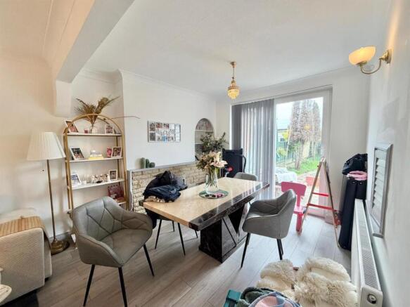 Davidson Frost-Wellings, DFW, Shaldon Road, Dining