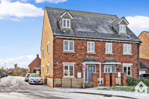36, Sunrise Avenue, Bishops Cleeve, Cheltenham GL52 8EW