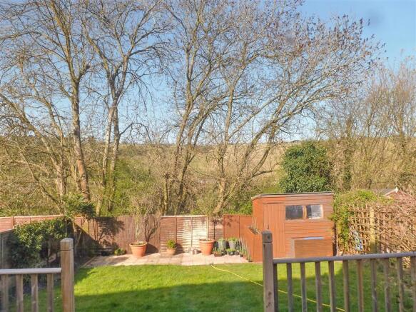 Rear Garden/Views