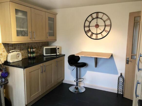 kitchen 3.jpg
