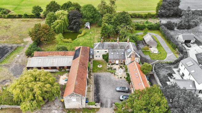 9 bed Detached for sale Image 4