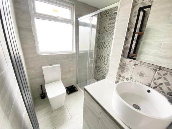 4 bed Semi-Detached for sale Image 12