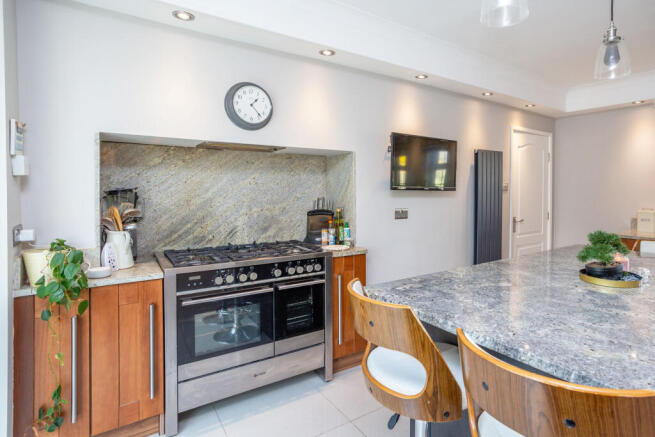 Kitchen e