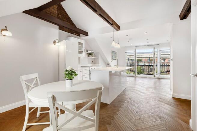 Kitchen/Dining
