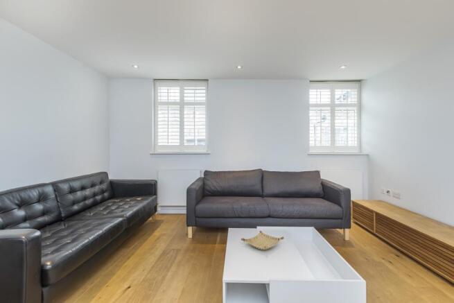 Lounge 3