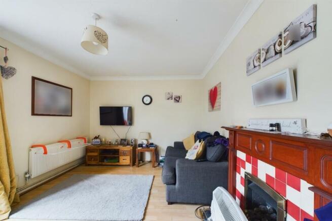 Living Room 2nd.jpg