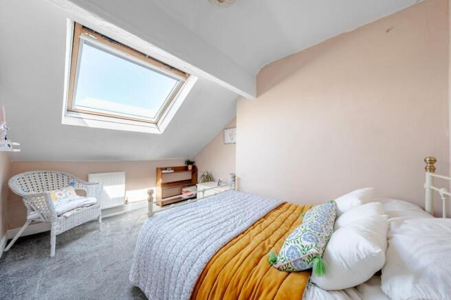 4 bed Terraced for sale Image 11