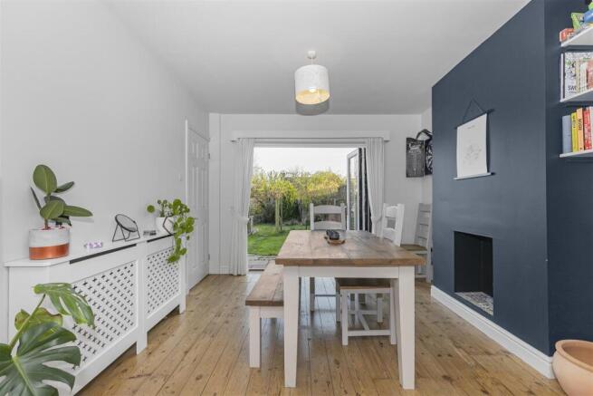 Dining Room.jpg